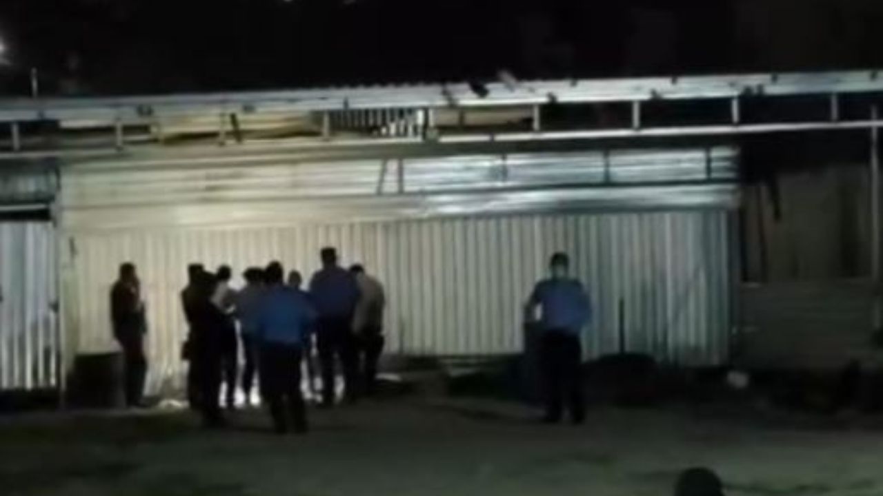 Hallan pie humano enterrado en una construcción en la capital, la DPI investiga