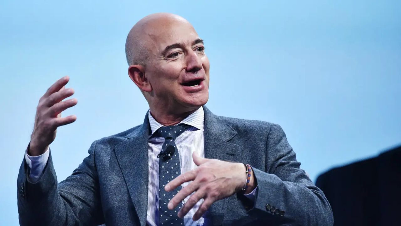 Jeff Bezos desbanca a Elon Musk como máximo multimillonario del mundo