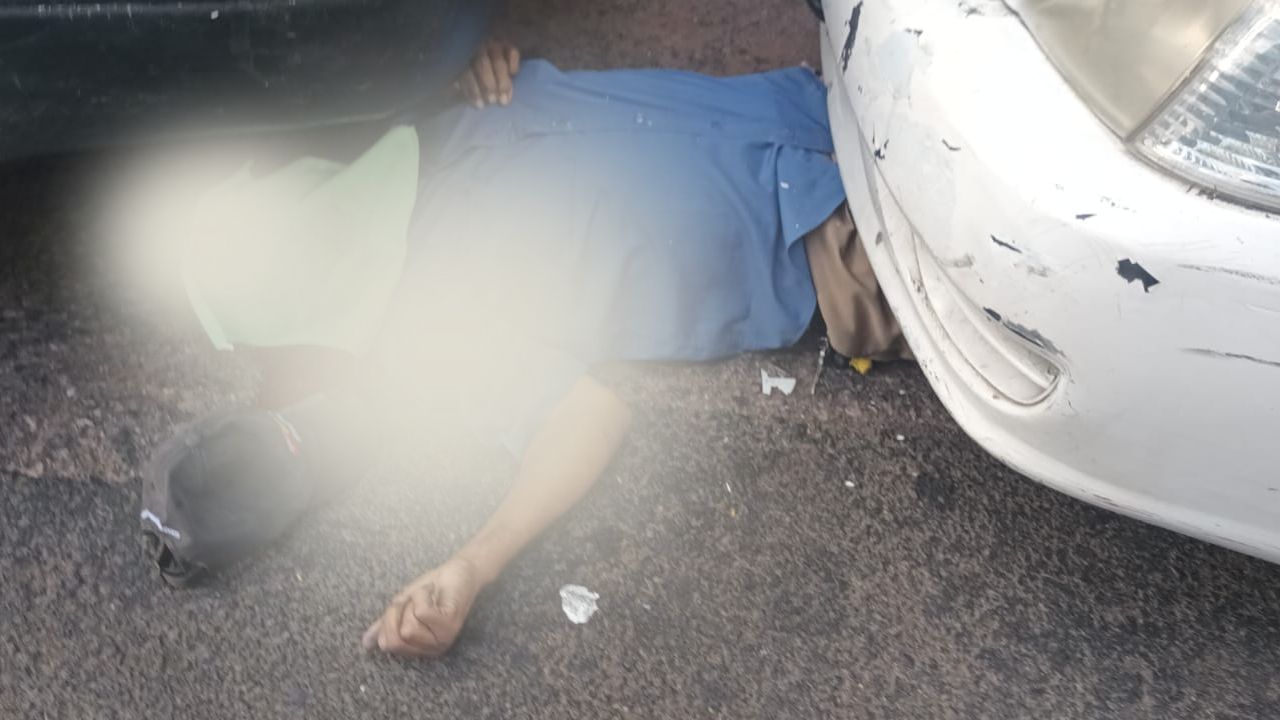 Taxista hondureño muere arrastrado por su vehículo cuando lo reparaba