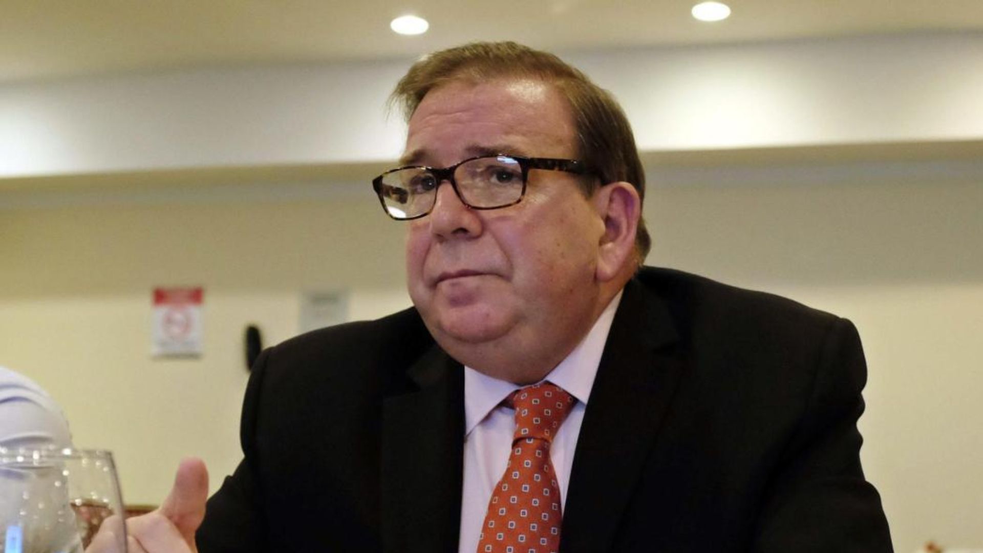 Candidato opositor promete hacer de Venezuela un país 'confiable en materia energética'