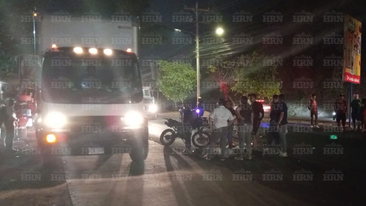 Accidente de tránsito deja cuatro personas lesionadas en anillo periférico, en Tegucigalpa