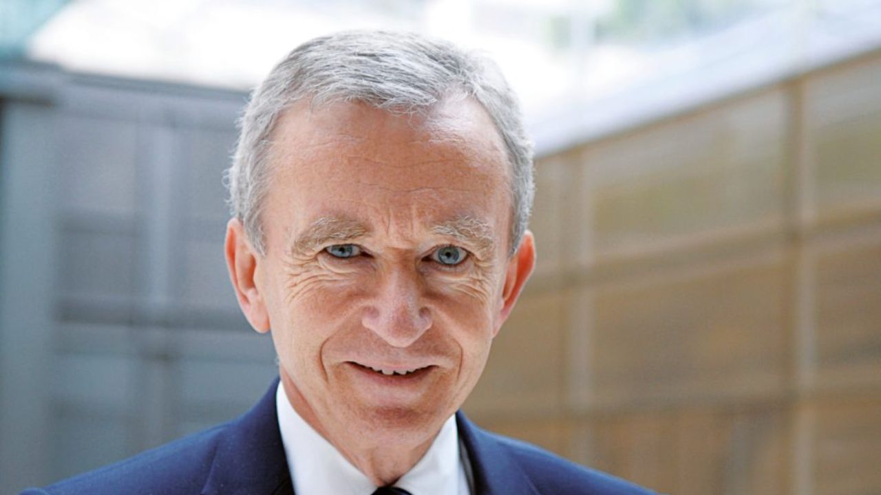 Bernard Arnauld, único millonario cuya fortuna sobrepasa los $ 200,000 millones