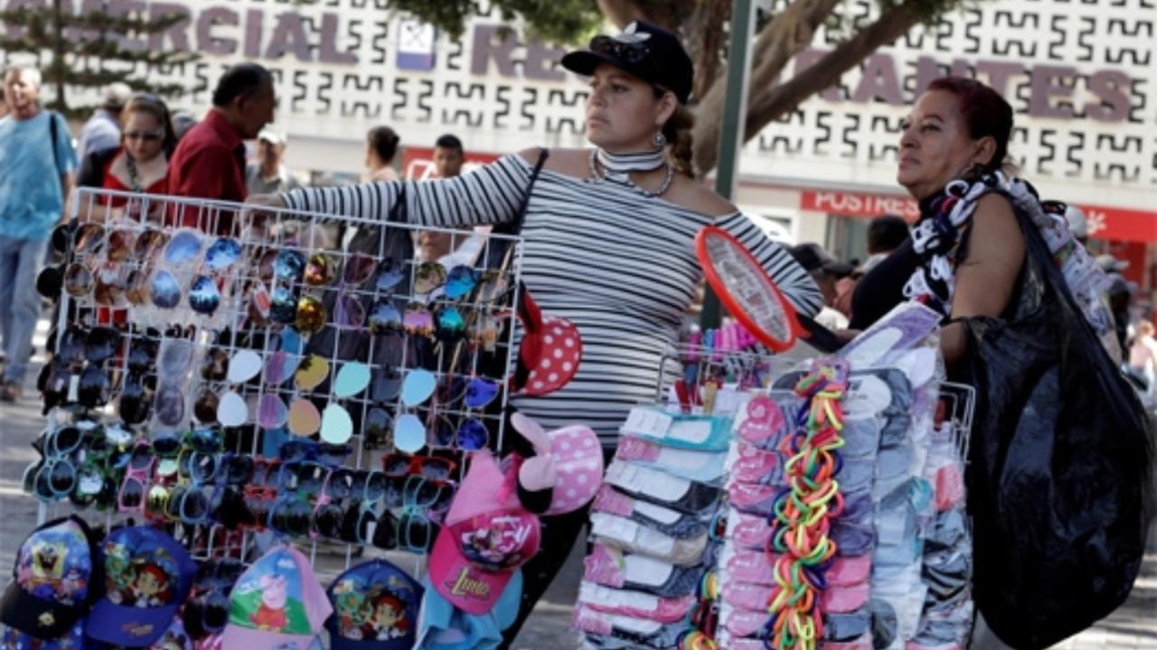 Están desalentados 250,000 hondureños y un millón 800,000 sobreviven en economía informal