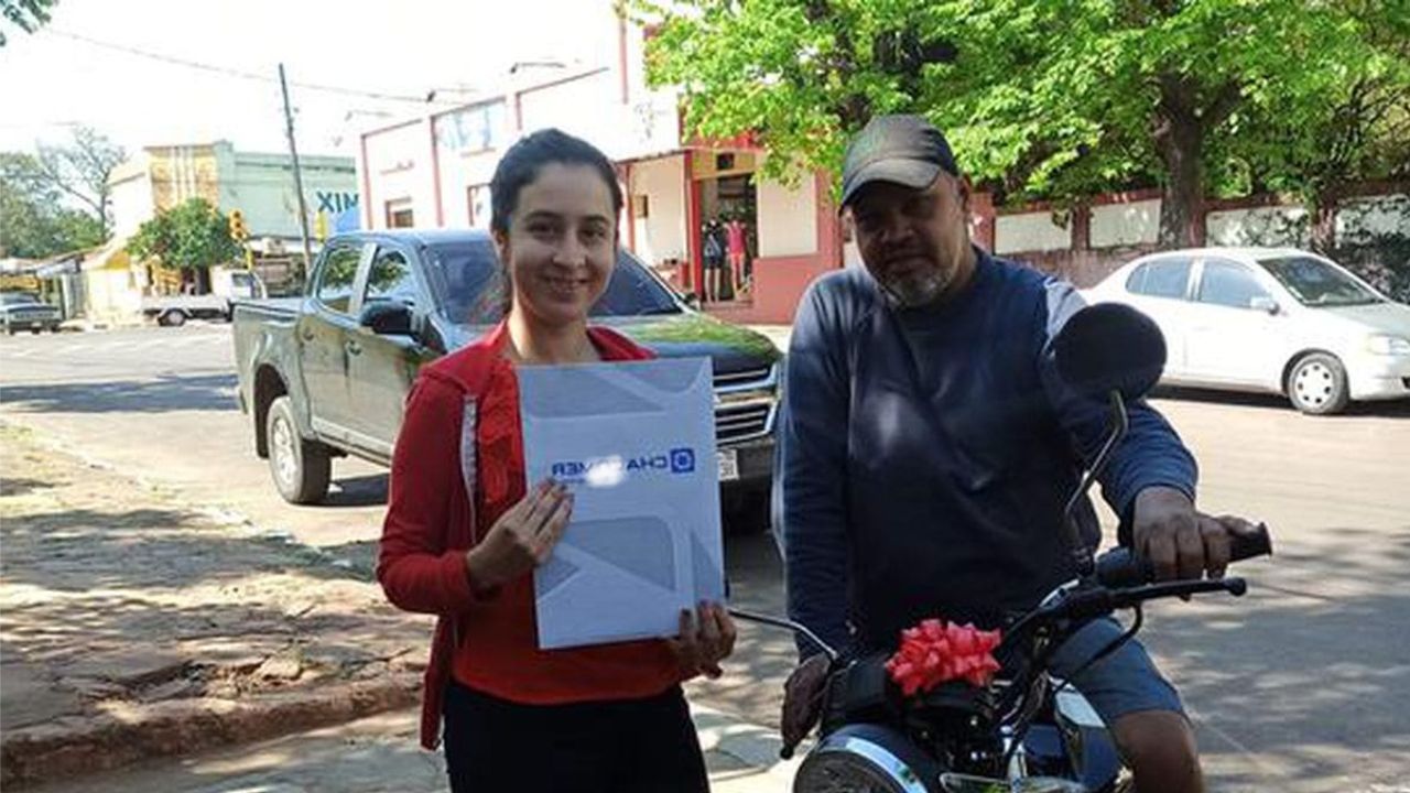Zapatero pagó la dos carreras profesionales de su hijastra, así agradeció ella el gesto