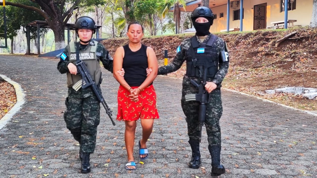 Honduras captura a una pandillera salvadoreña acusada en su país de terrorismo y extorsión