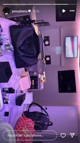 Última historia del cantante, publicada horas después de que en internet circulara que Peso Pluma murió. Foto: Instagram