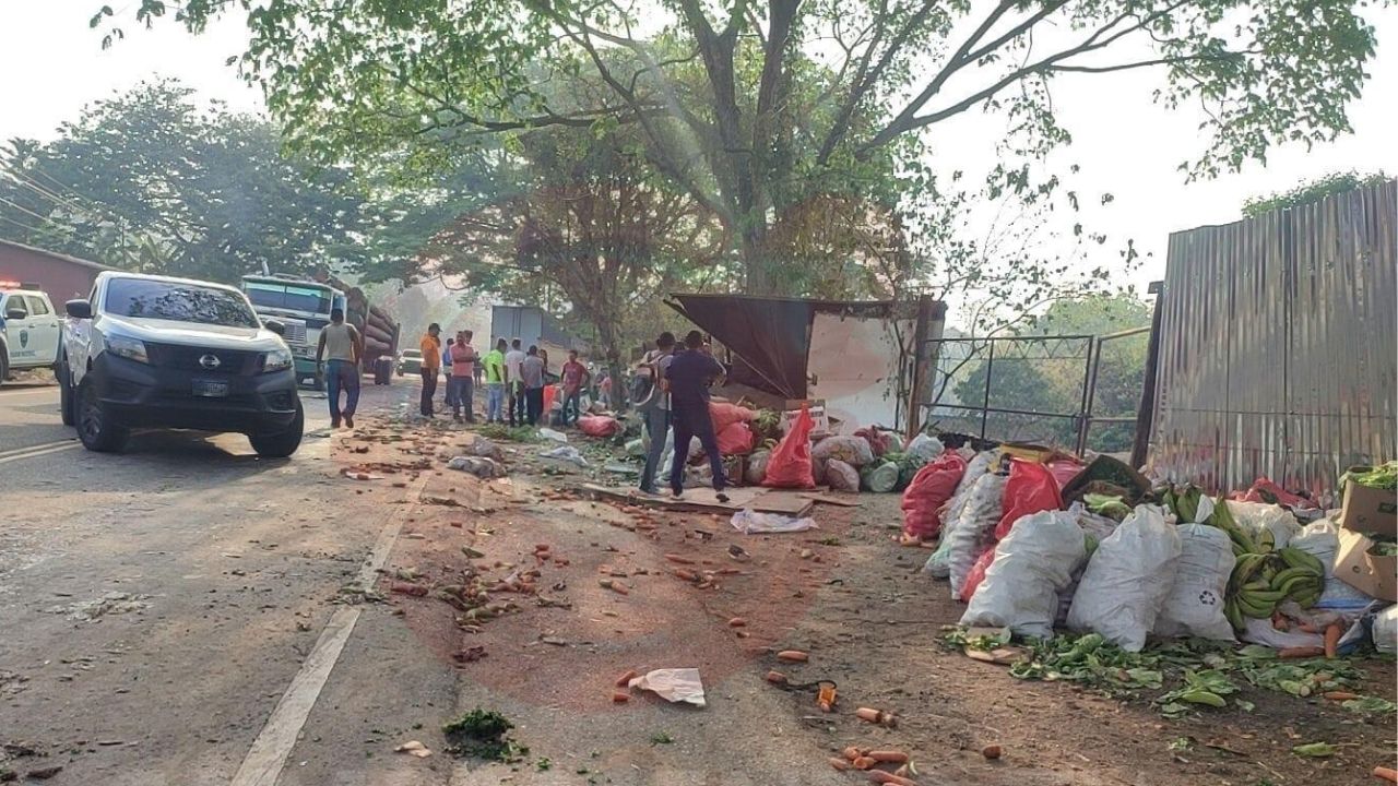 Rastra a exceso de velocidad deja tres muertos en Olancho