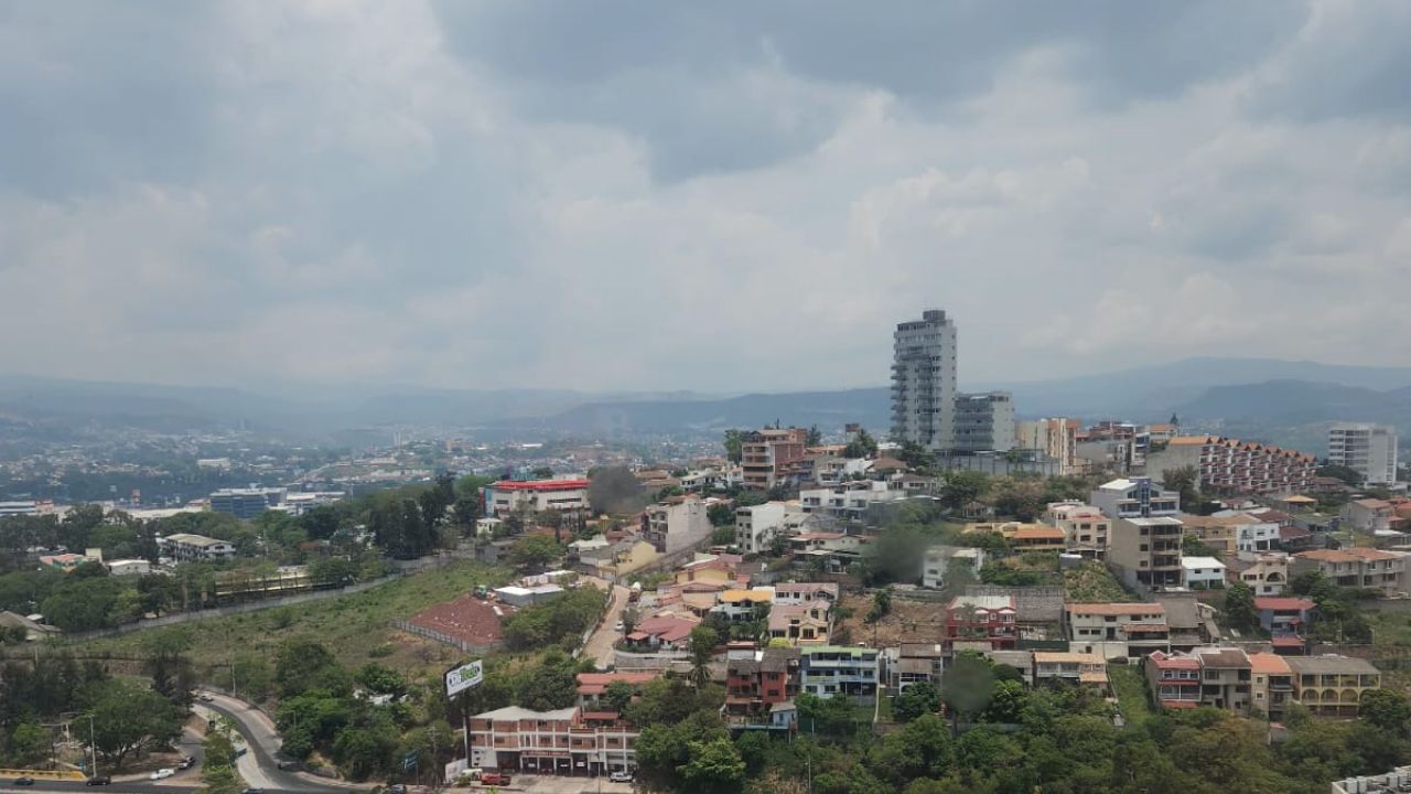 Capa de humo y altas temperaturas seguirán en Honduras, pese a lluvias