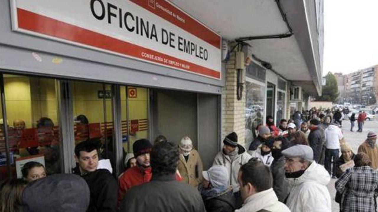 Desempleo mundial disminuiría casi a 4.9% en 2024, según la OIT
