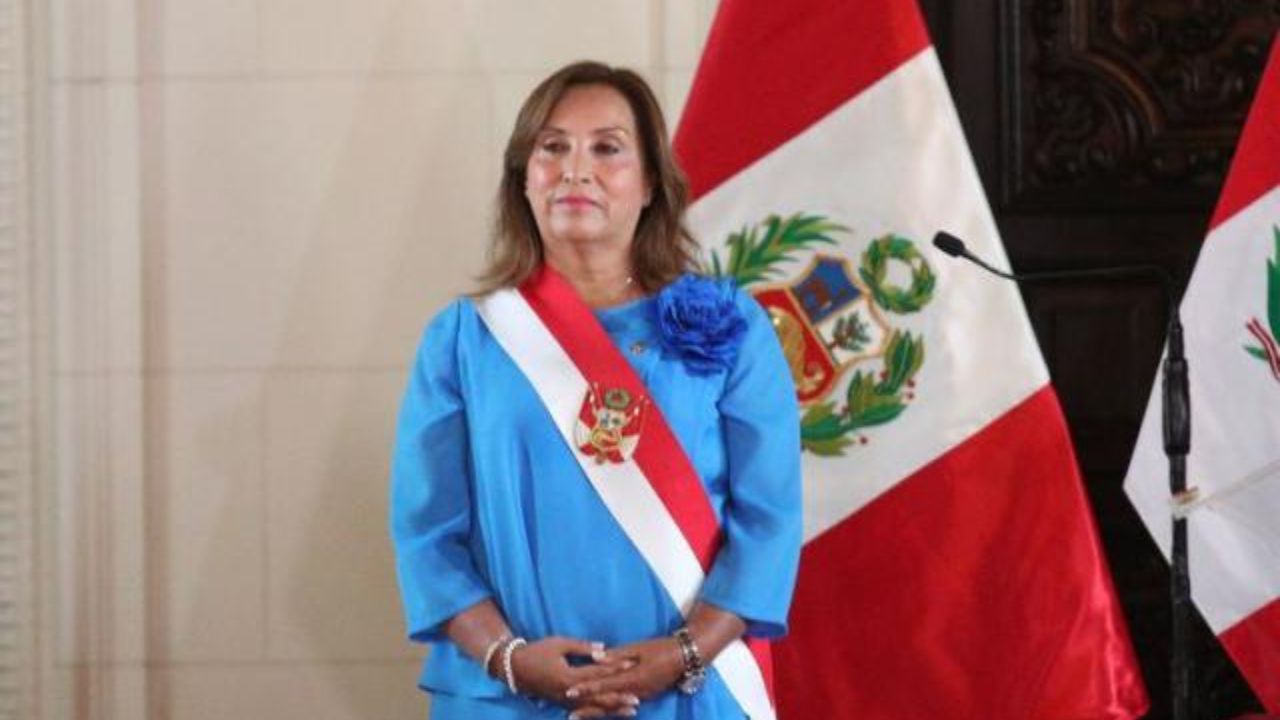 Aprobación a Dina Boluarte baja al 5%, la más baja de su gestión, afirma una encuesta