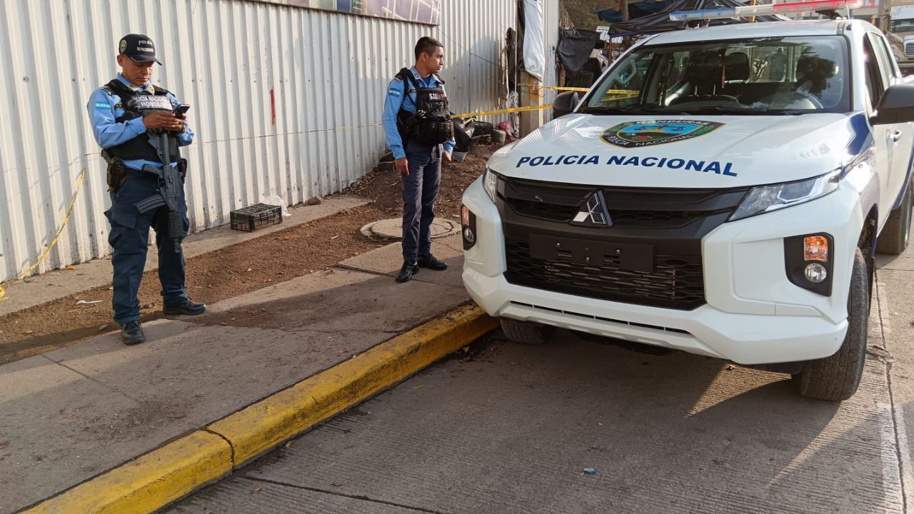 Hallan sin vida a hombre que buscó refugio por fuertes lluvias en Comayagüela