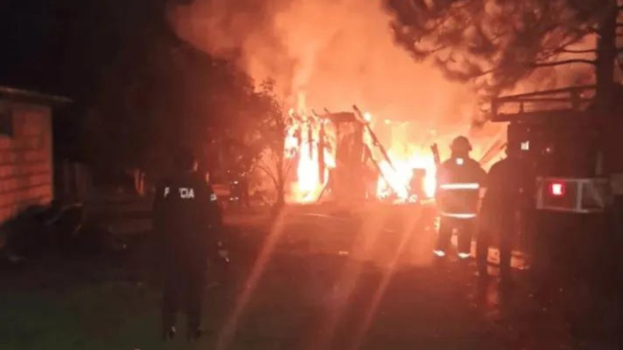 Madre salvó a sus hijos de morir calcinados, su pareja quemó la casa