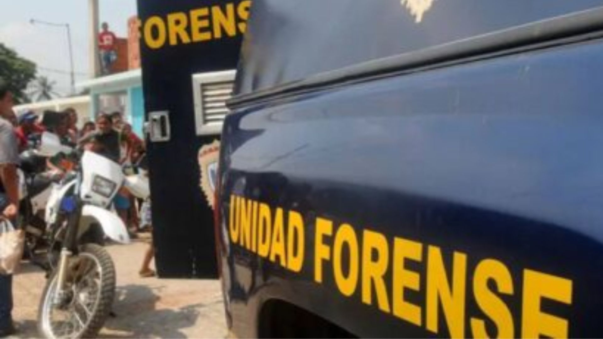 Joven mata a su novia, le dispara a su amiga y luego se quita la vida en una fiesta