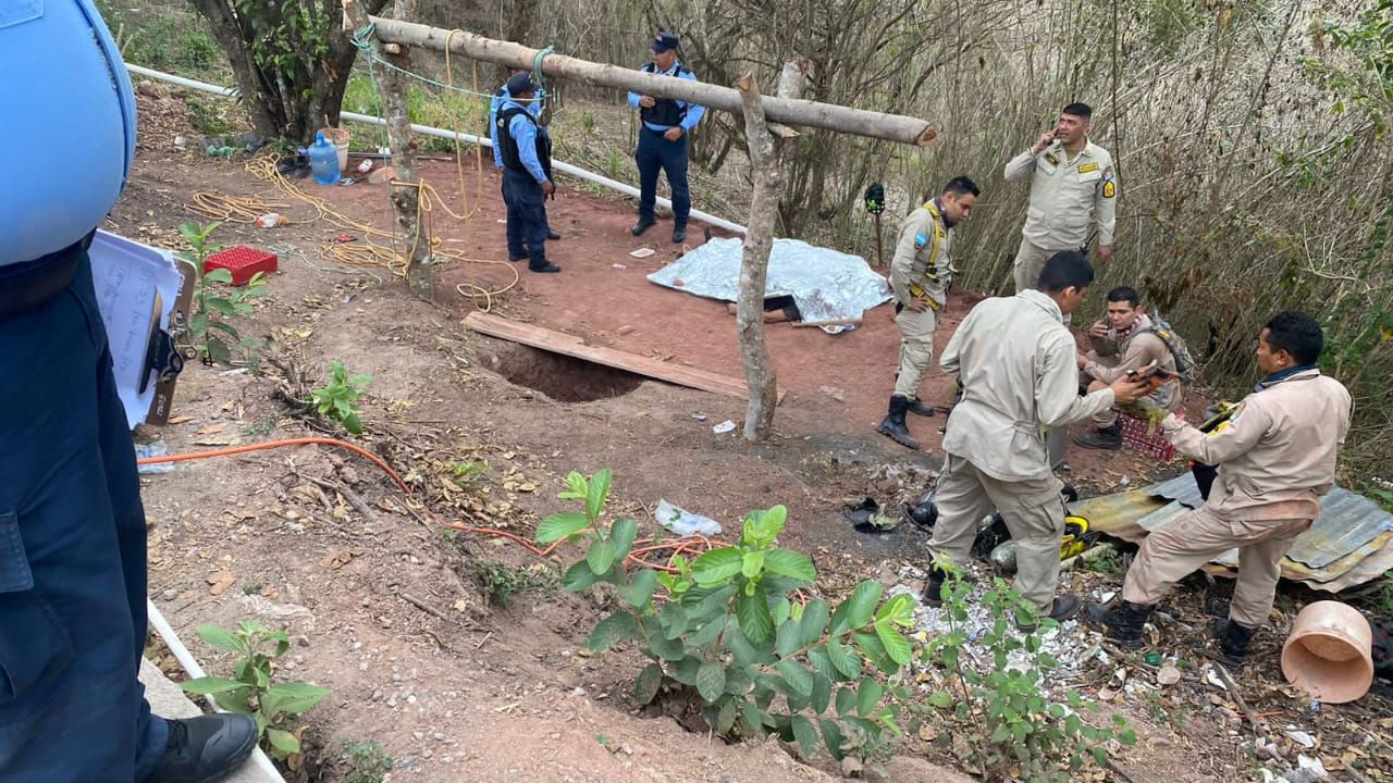 Mueren hondureños al quedarse sin oxígeno cuando cavaban un pozo por Tatumbla