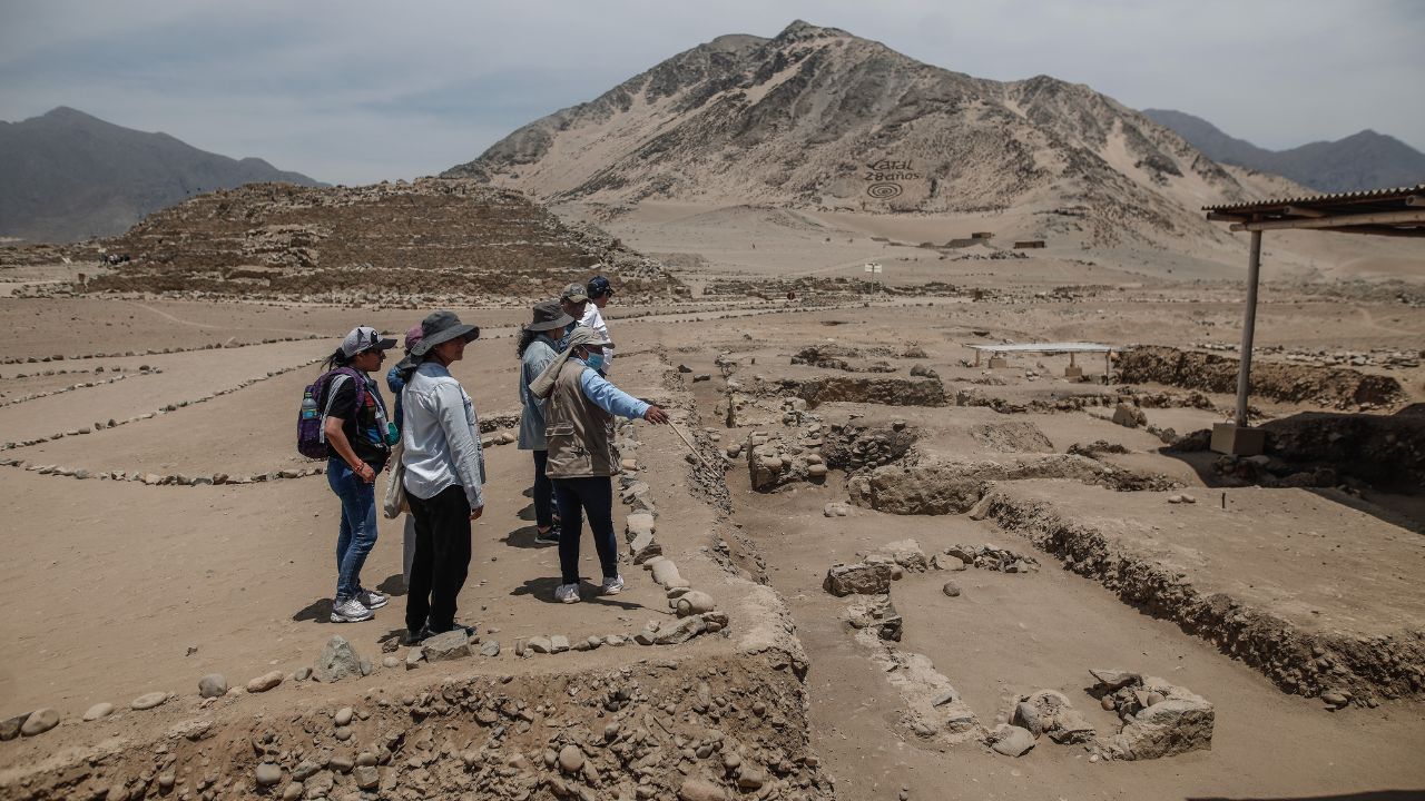Perú atrajo un millón de turistas, de enero a abril, 53 % más que en 2023