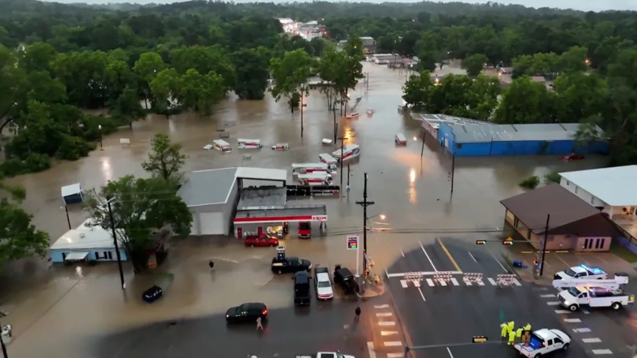 Más de 170 personas han sido rescatadas tras las inundaciones en Texas