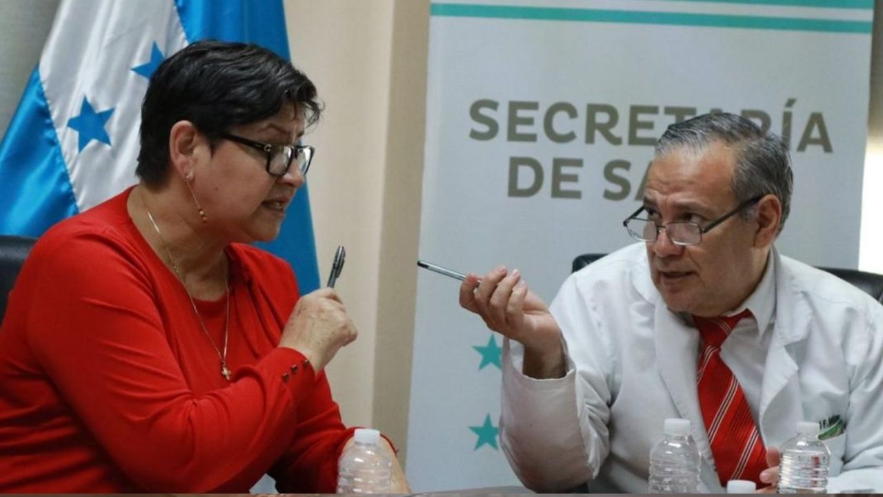 Más plazas, estabilidad laboral y ajuste por IPC: los acuerdos entre médicos y gobierno