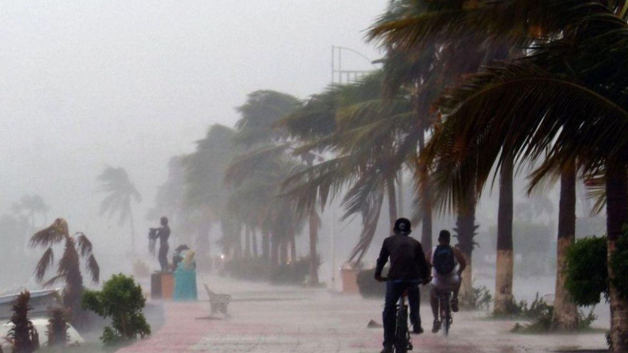 Copeco alerta de época ciclónica similar cuando la formación al Huracán Mitch y Eta y Iota