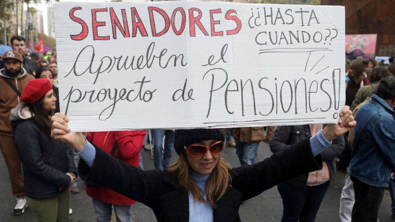 Trabajadores latinoamericanos exigen cambios y algunos Gobiernos prometen mejoras
