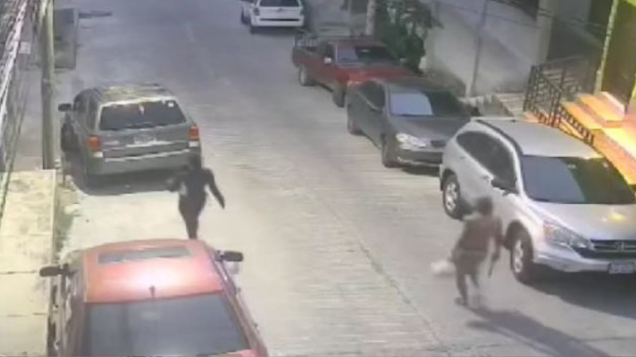 Graban cuando hondureña que regresaba del gimnasio es golpeada durante asalto