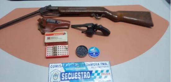 hombre atacó tiro iglesia 