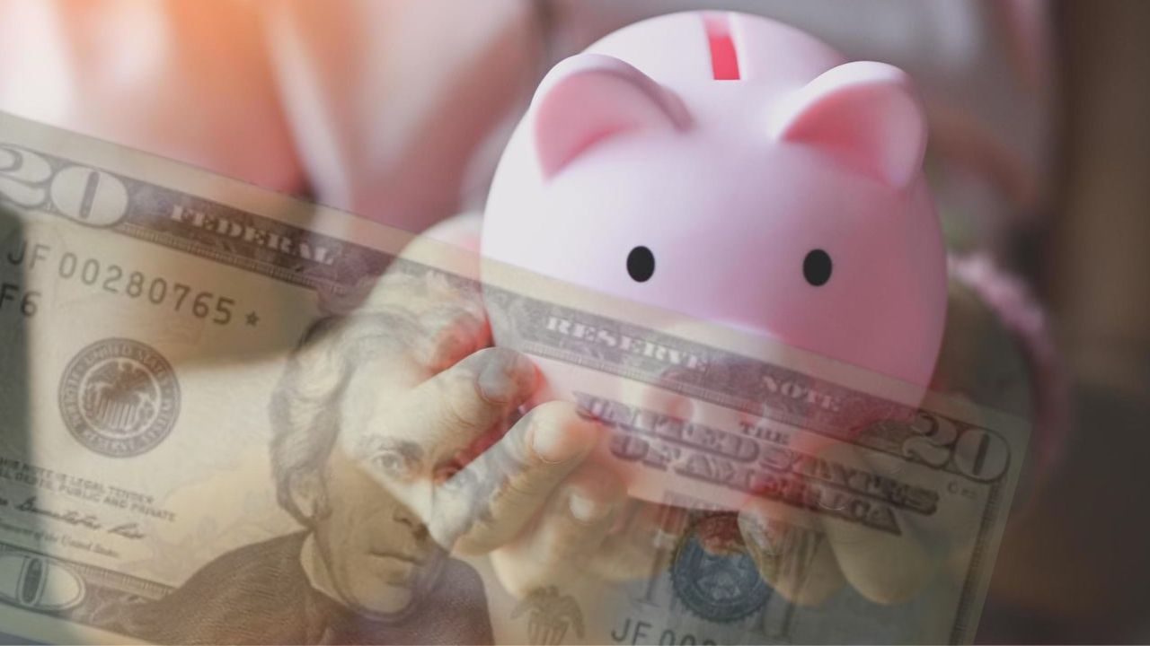 Ahorro en el truco de los 20 dólares, ¿cuánto podría acumular en un año?