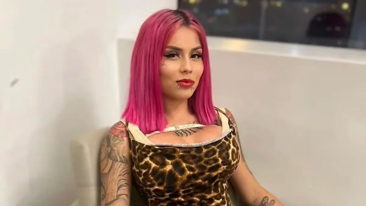 Foto filtrada de Mona Twitter: se filtran fotos de la 'influencer'