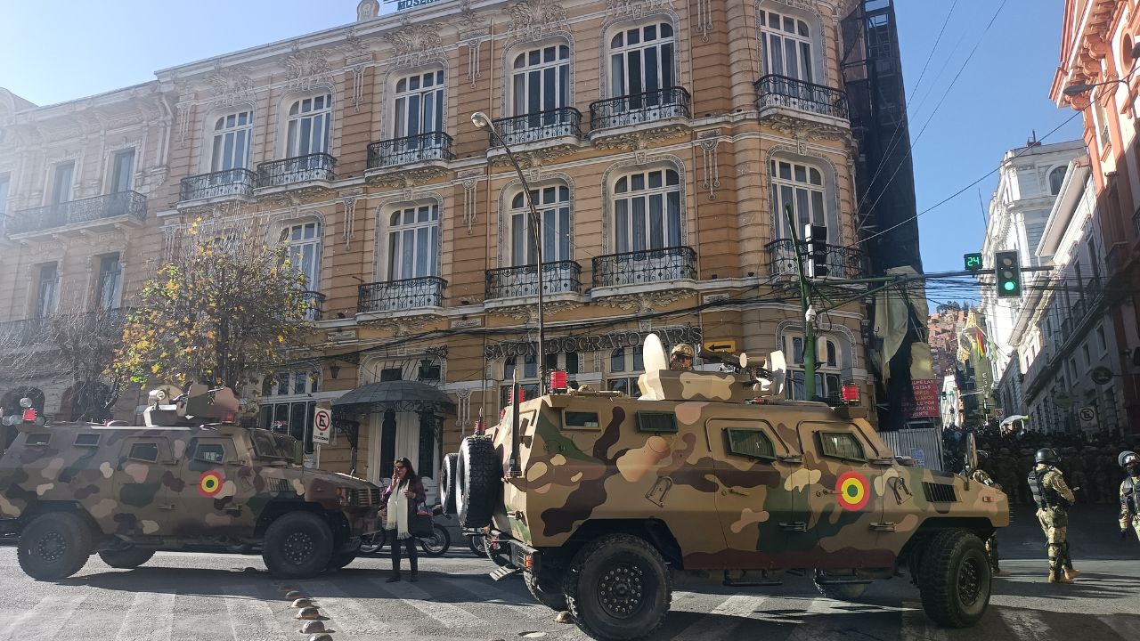 Denuncian movilizaciones e intento de golpe de Estado en Bolivia