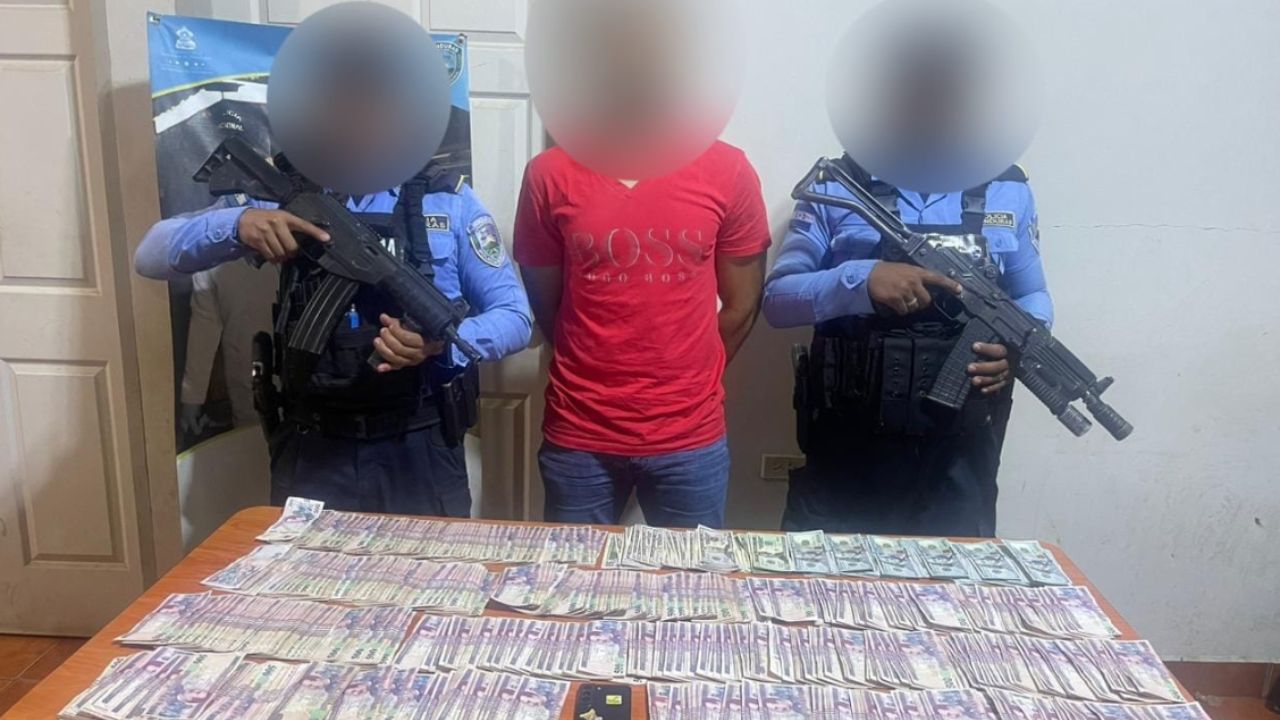 Capturan a guatemalteco con 15 mil dólares y 500 mil lempiras