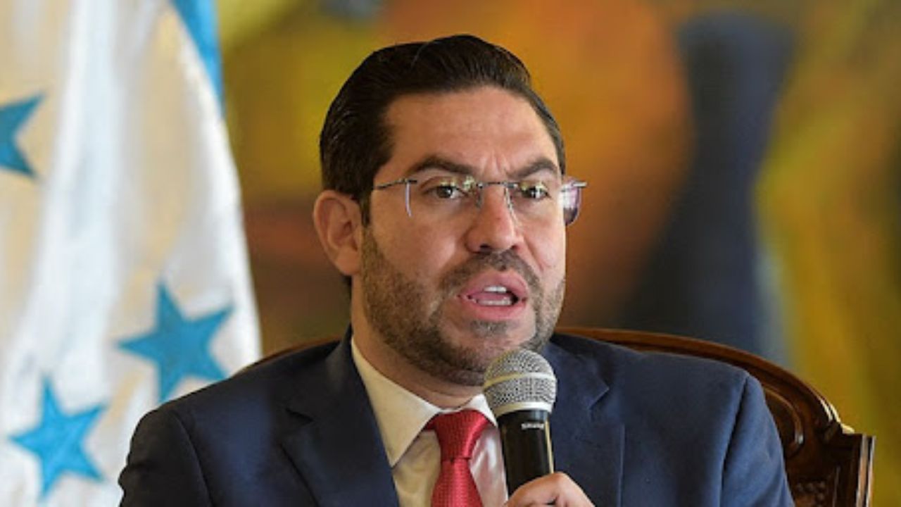Jorge Cálix, expulsado del Partido Libre