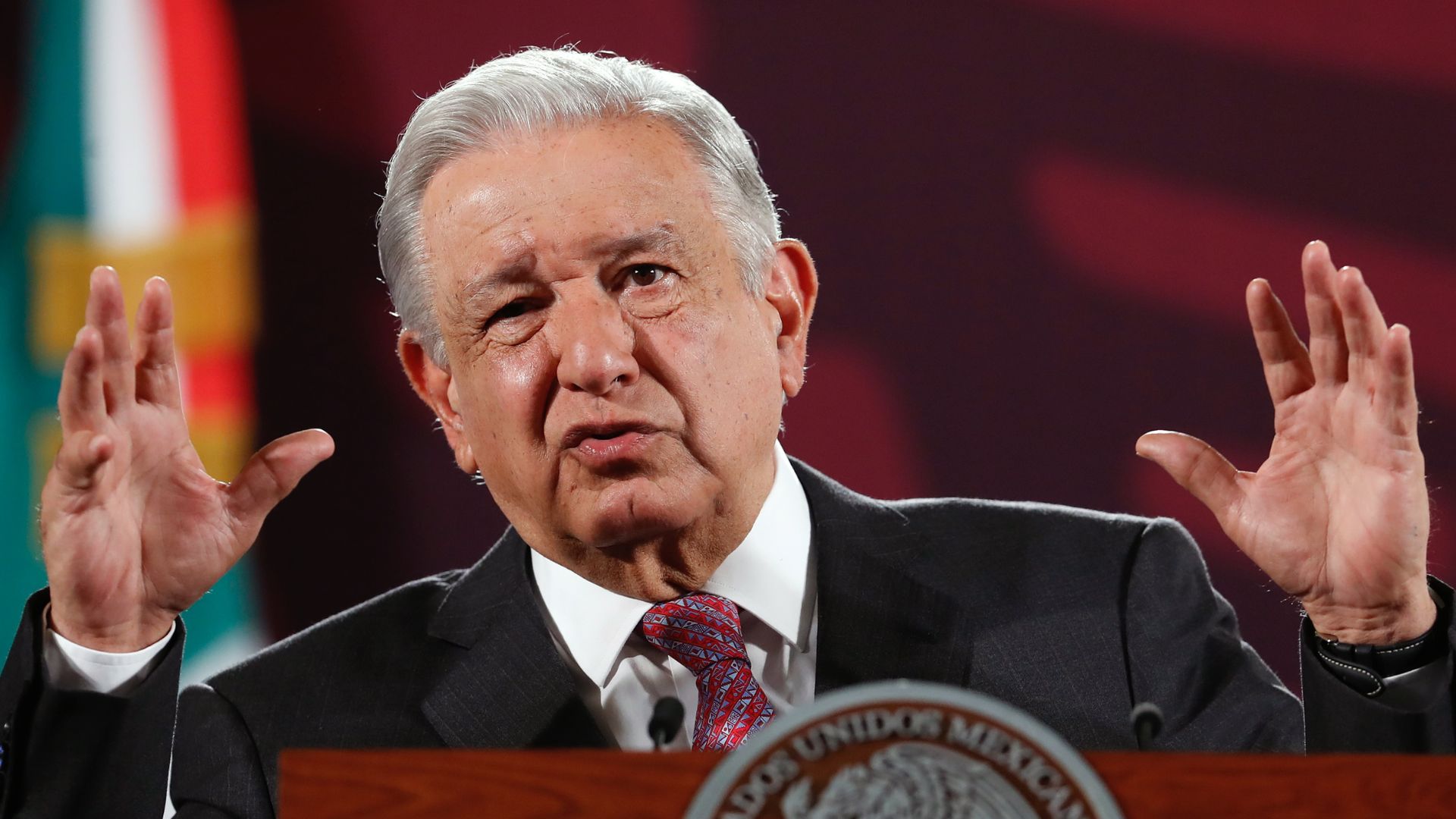 AMLO niega que en México haya un desbordamiento de flujo migratorio