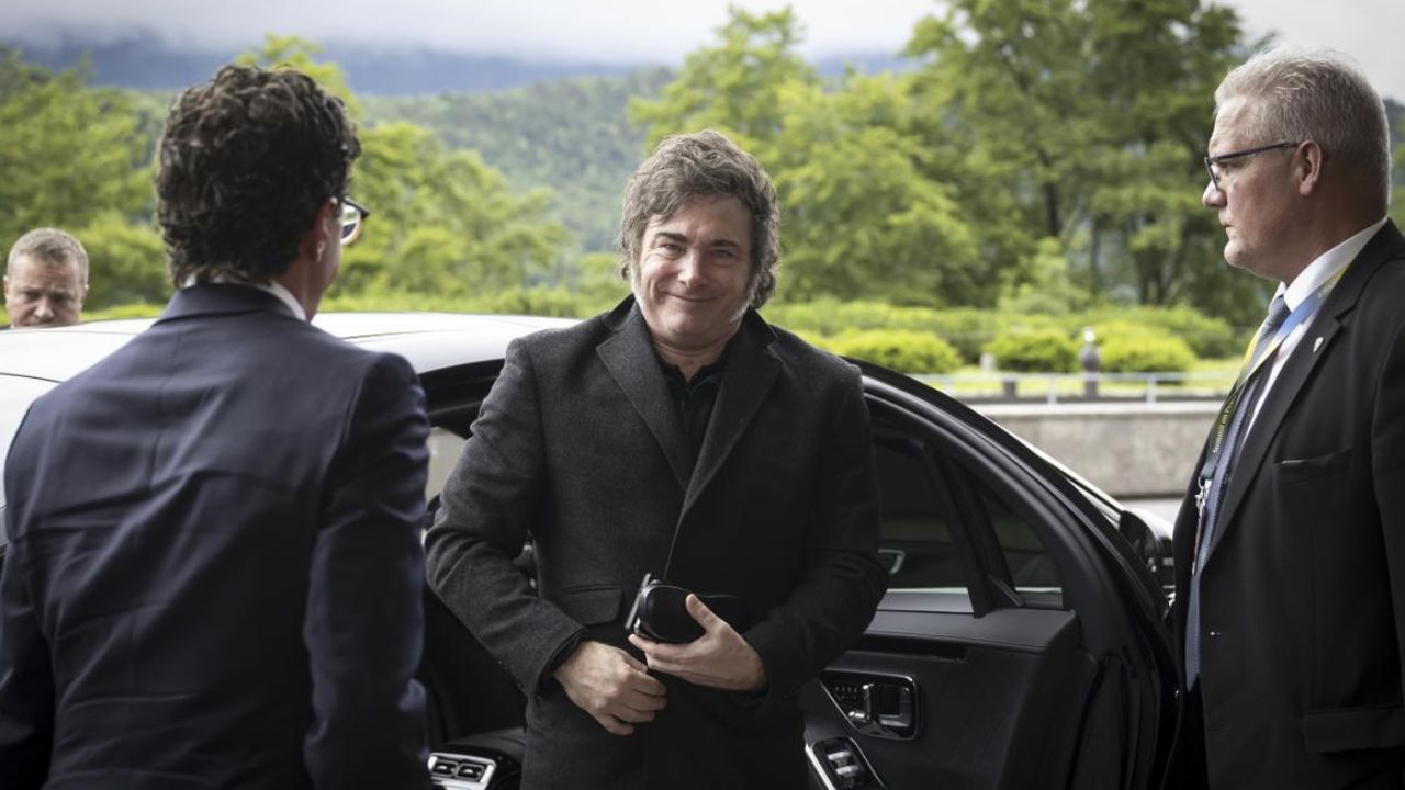 El presidente argentino, Javier Milei, llega a España en medio de crisis con el Gobierno