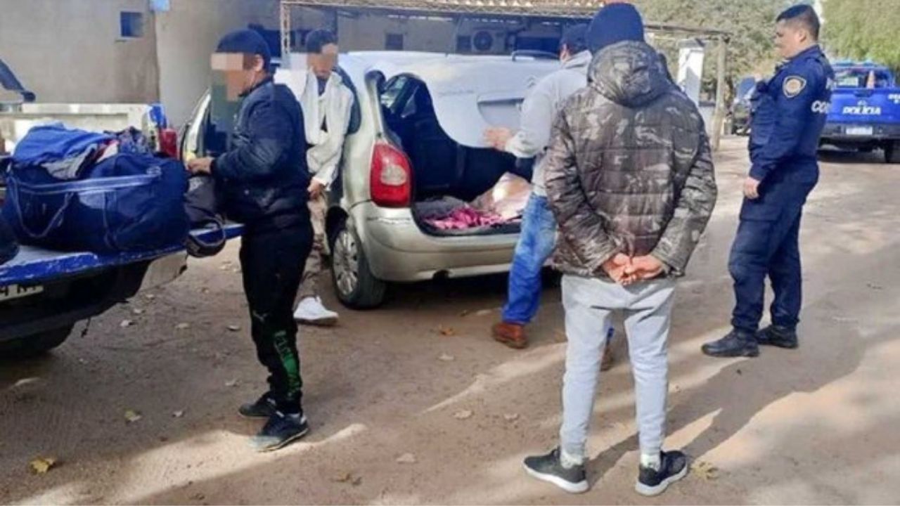 Padre recorrió 200 kilómetros con su hija en el baúl del carro