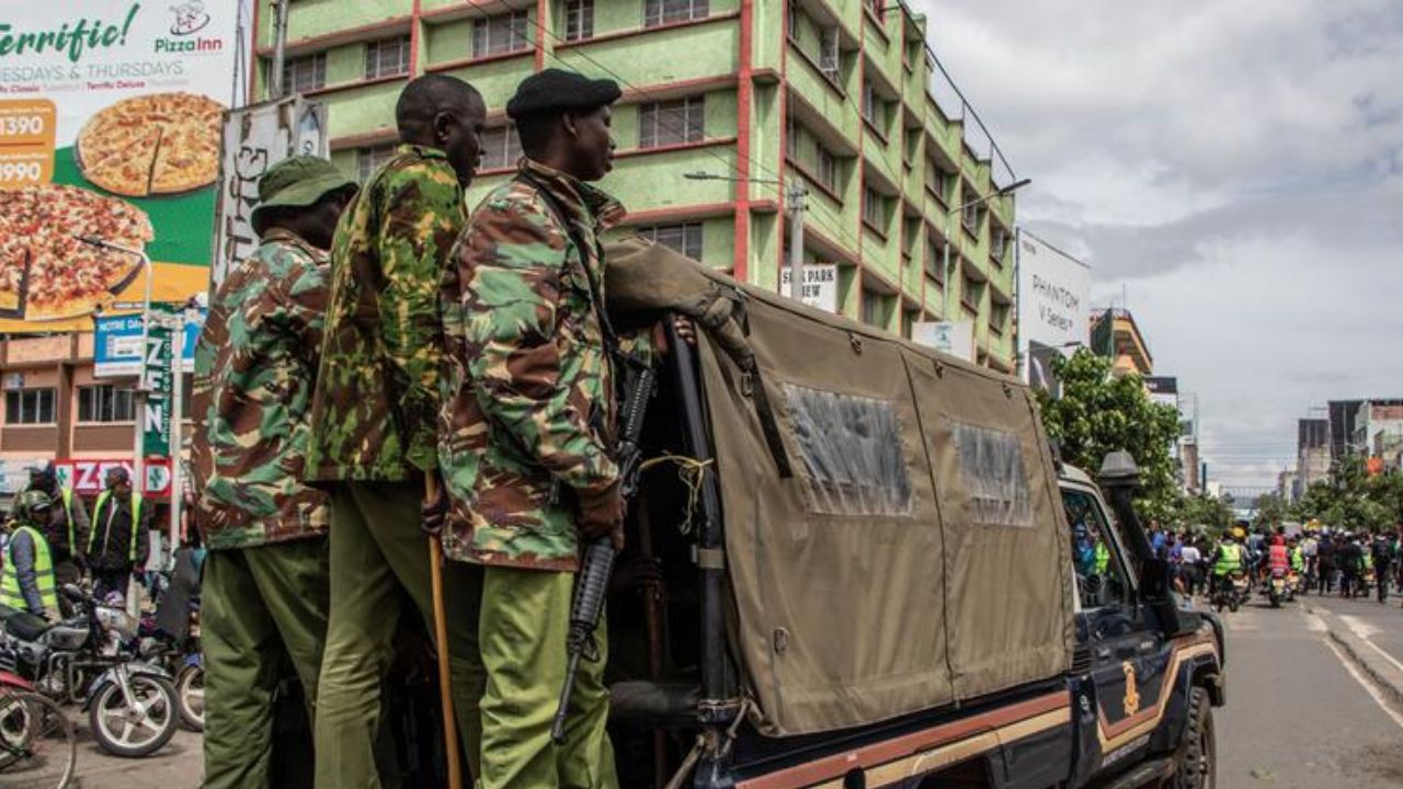 Un contingente de 400 policías de Kenia llega a Haití para intentar frenar la violencia