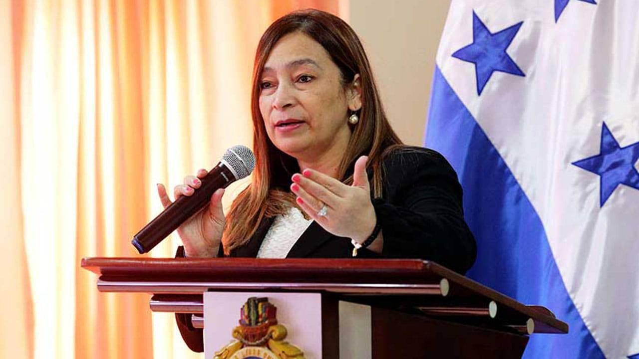Exsecretaria de Finanzas, Rocío Tábora, seguirá proceso judicial en libertad