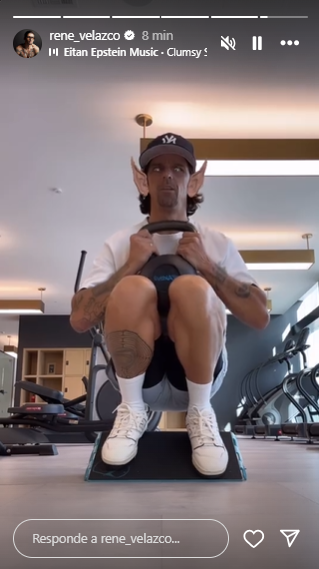 Captura de una historia donde se ve a René Velazco haciendo ejercicios