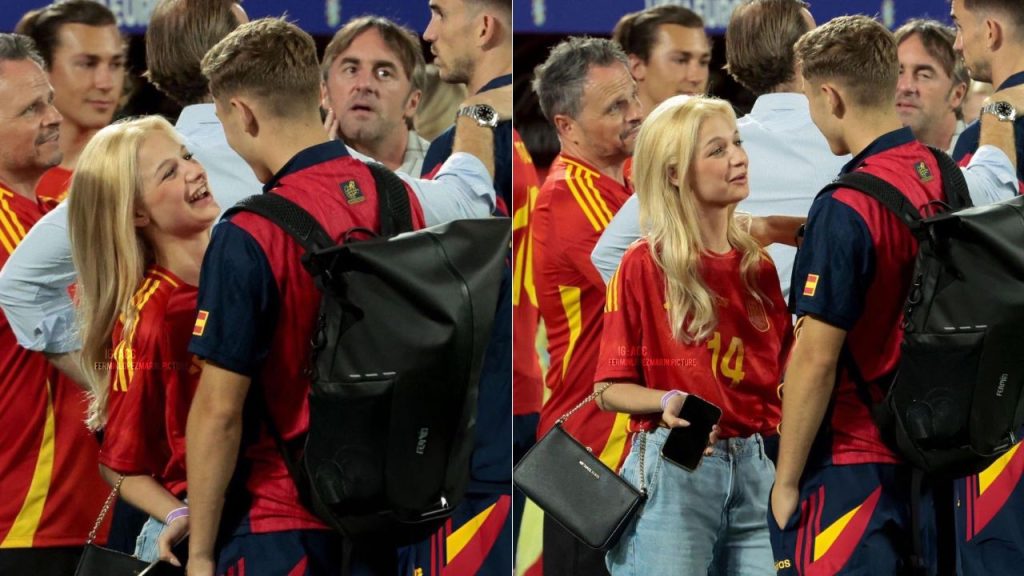 Berta Gallardo hablando con Fermín López en un estadio