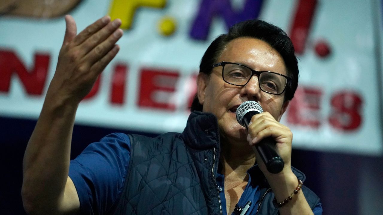 Condenan en Ecuador a dos acusados de asesinar a Villavicencio