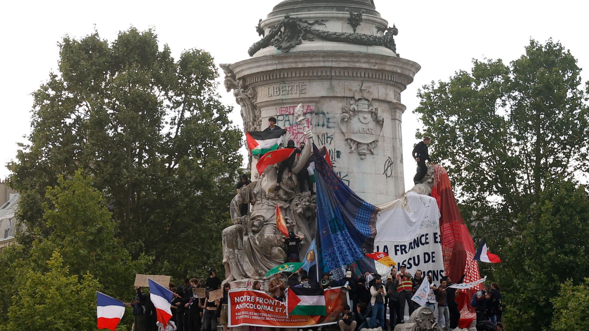 La izquierda francesa logra una mayoría simple en las elecciones, según sondeos