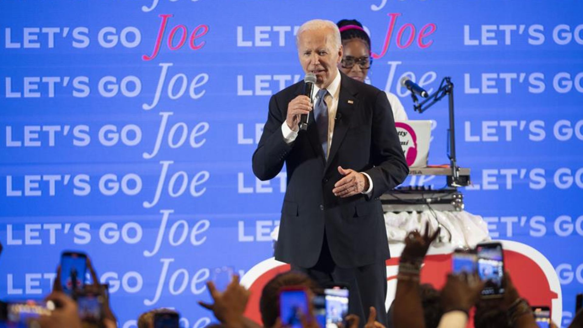 Gobierno de Biden presume de haber reducido la inmigración invirtiendo en Centroamérica
