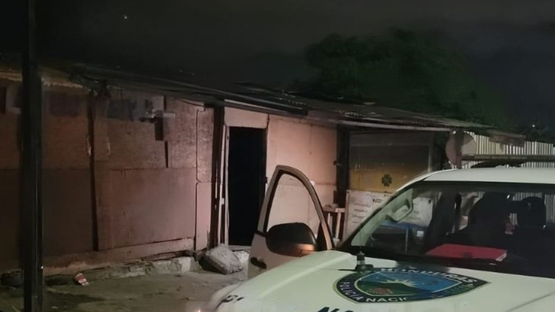 Hallan muerto a hombre dentro de una llantera en la capital hondureña