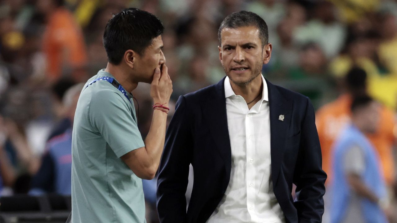 Jaime Lozano deja de ser DT de México tras fracaso en Copa América