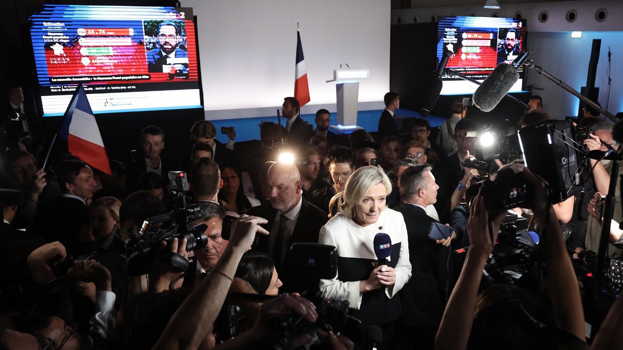 Marine Le Pen lamenta su derrota, pero dice que ha logrado 'una victoria en diferido'