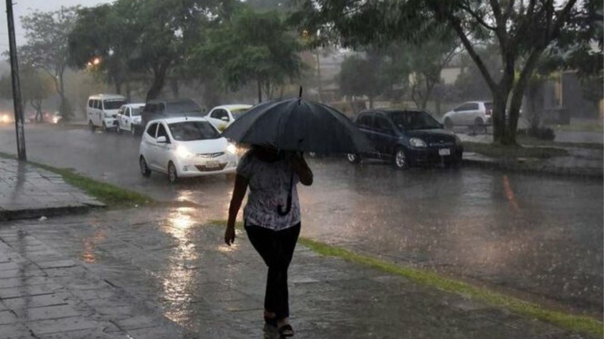 Zonas de Honduras donde lloverá este viernes por influencia del huracán Beryl