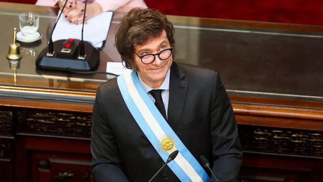 Milei lanza un plan de alfabetización, que eleva recursos y exigencia a docentes y alumnos