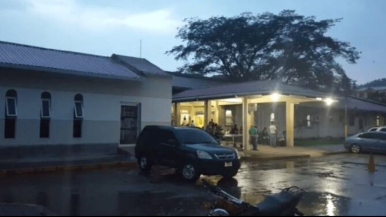 Mujer resulta gravemente herida en Olancho tras caerle lámina de zinc en el abdomen