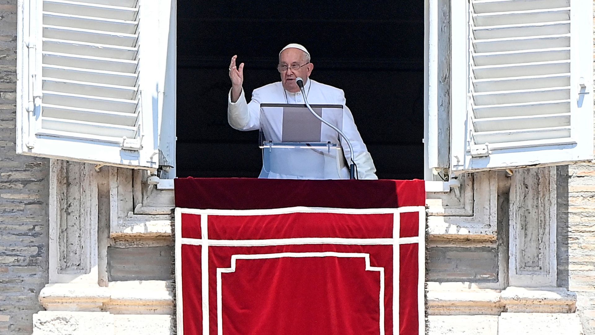 El papa insta al mundo a la tregua olímpica: 'Que los atletas sean mensajeros de paz'