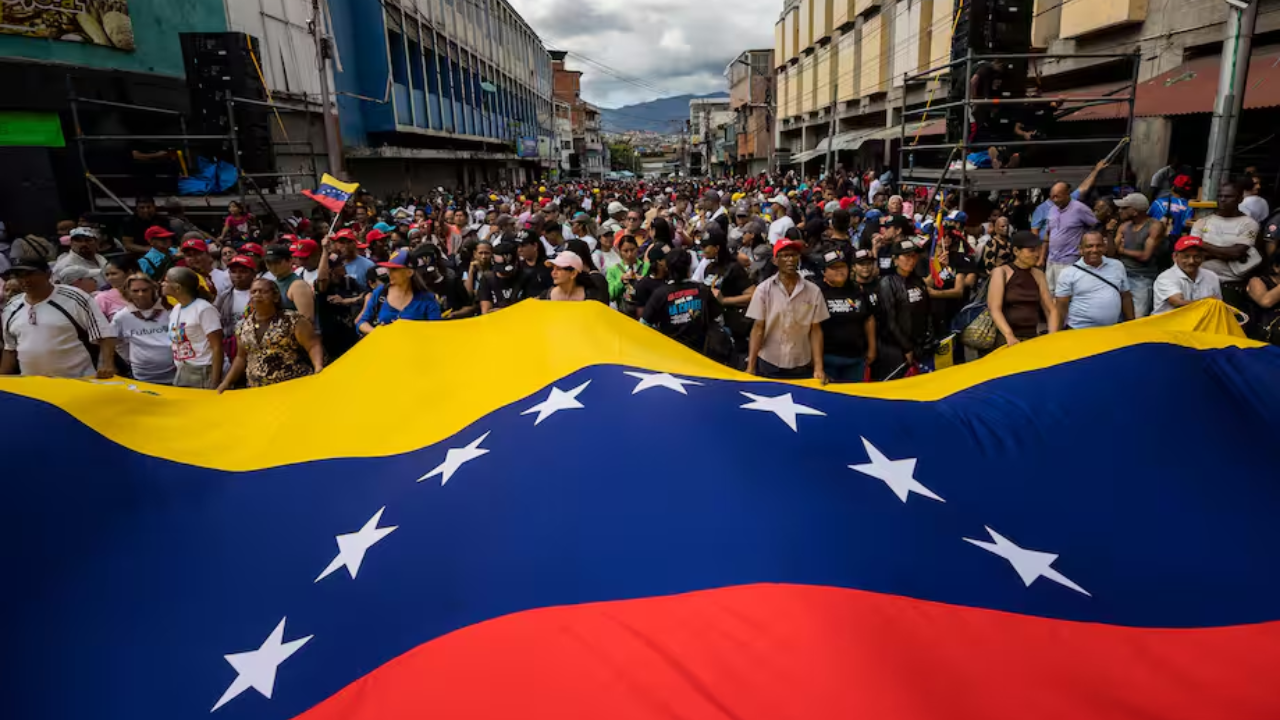 Impiden despegar de Panamá a vuelo con expresidentes que iban a Venezuela de observadores