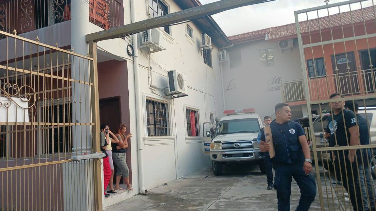 Hombre muere calcinado en incendio de apartamento en San Pedro Sula