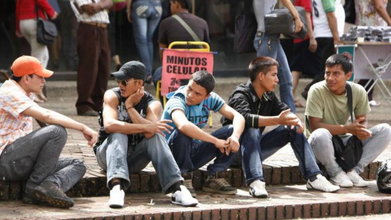 Solo con inversión nacional y extranjera se puede bajar tasa de  desocupación en jóvenes de 11%